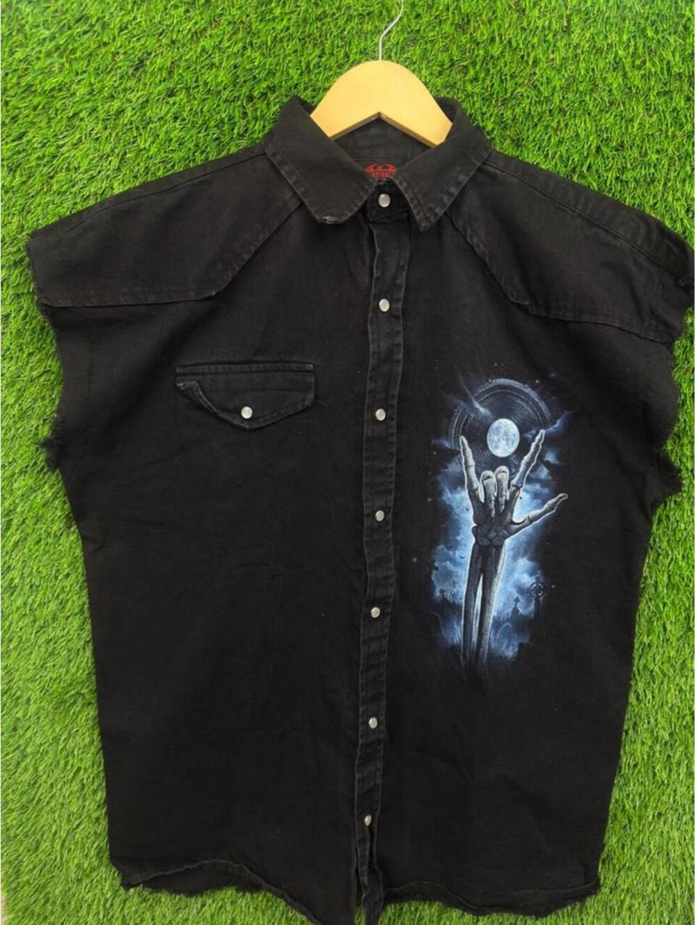 Spiral Direct Gothic Skeleton Hand Graphic Black Sleeveless Western Shirt XL